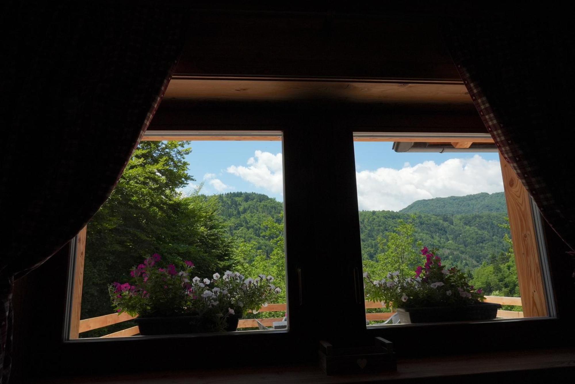 Chalet Navauce Raveo Bagian luar foto